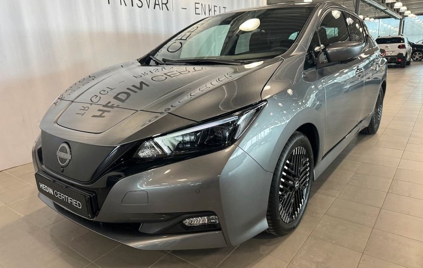 Nissan Leaf N-Connecta 39 kWh | 360º | Rattvärme | 2023