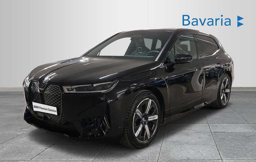 BMW iX M60 Panorama Drag Laserljus B&W 2023