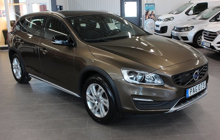 Volvo V60 Cross Country D3 Geartronic Momentum Drag 2017