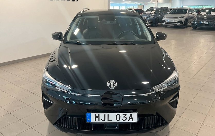 MG 5 5 5 61 KWH LUX 2022