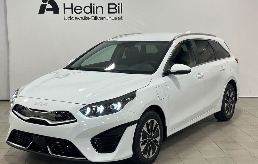 Kia Cee´d SW 1,5 T-GDI DCT ACTION | PRIVATLEASA FR 2025
