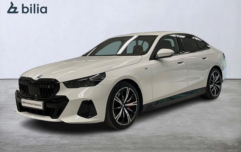 BMW i5 eDrive 40 Sedan M-Sport Pro | Innovation | Travel | Drag 2024