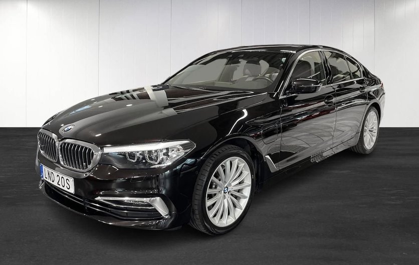 BMW 530 e iPerformance Sedan Steptronic Luxury Line 2020