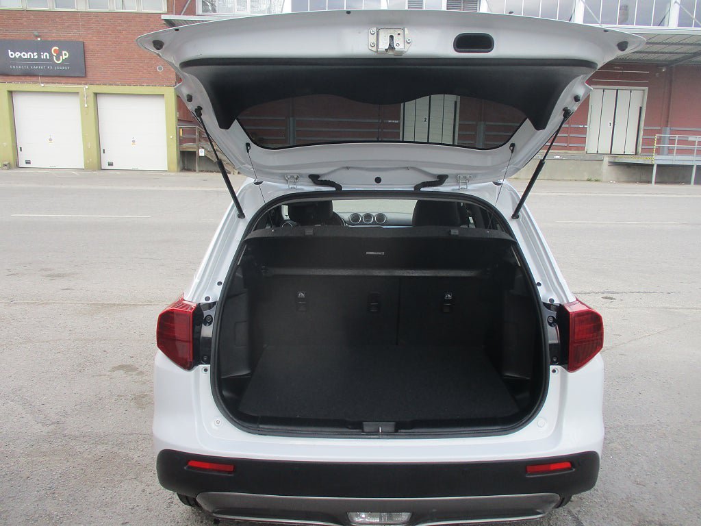 Vehicle Image 7
