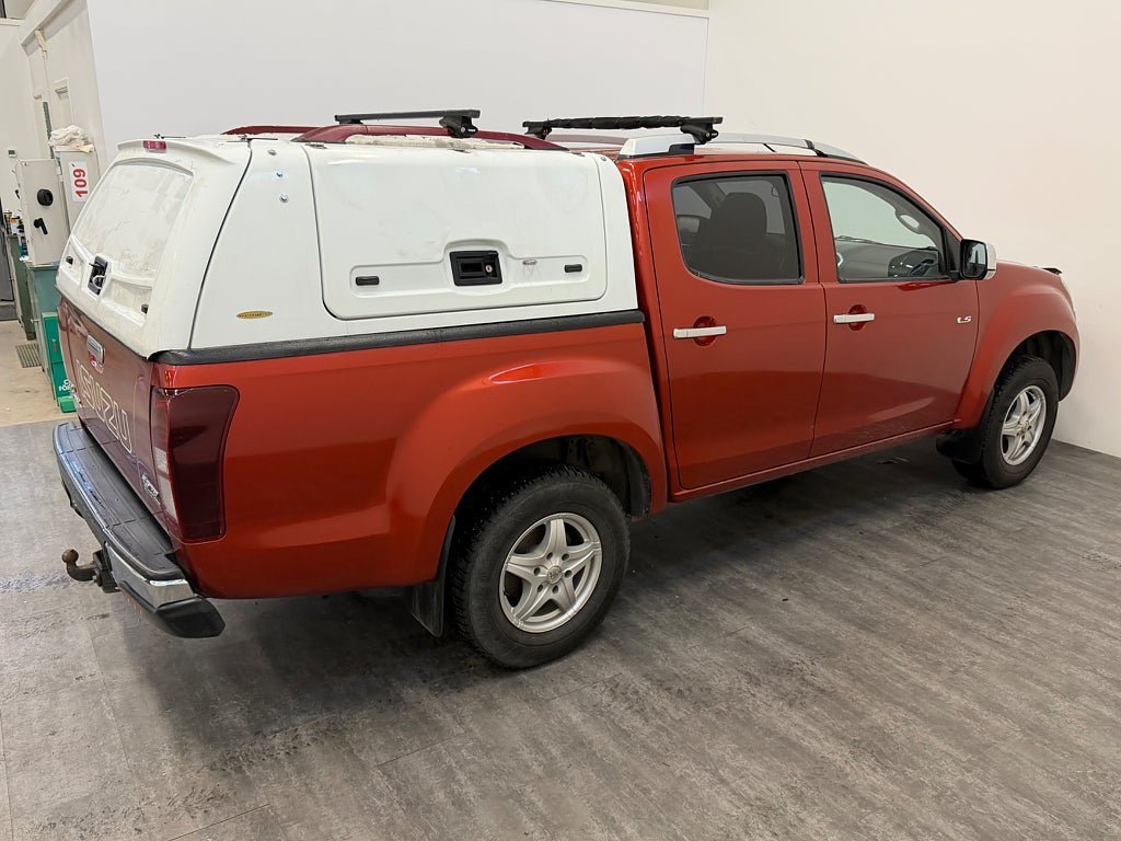 Vehicle Image 6