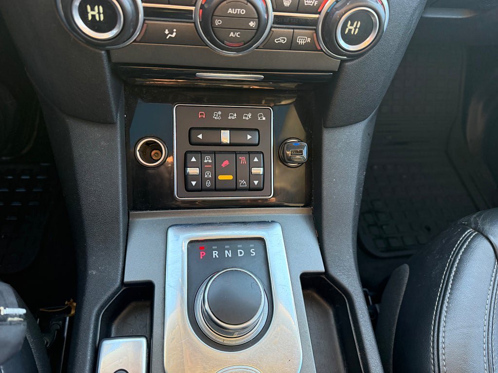 Vehicle Image 10