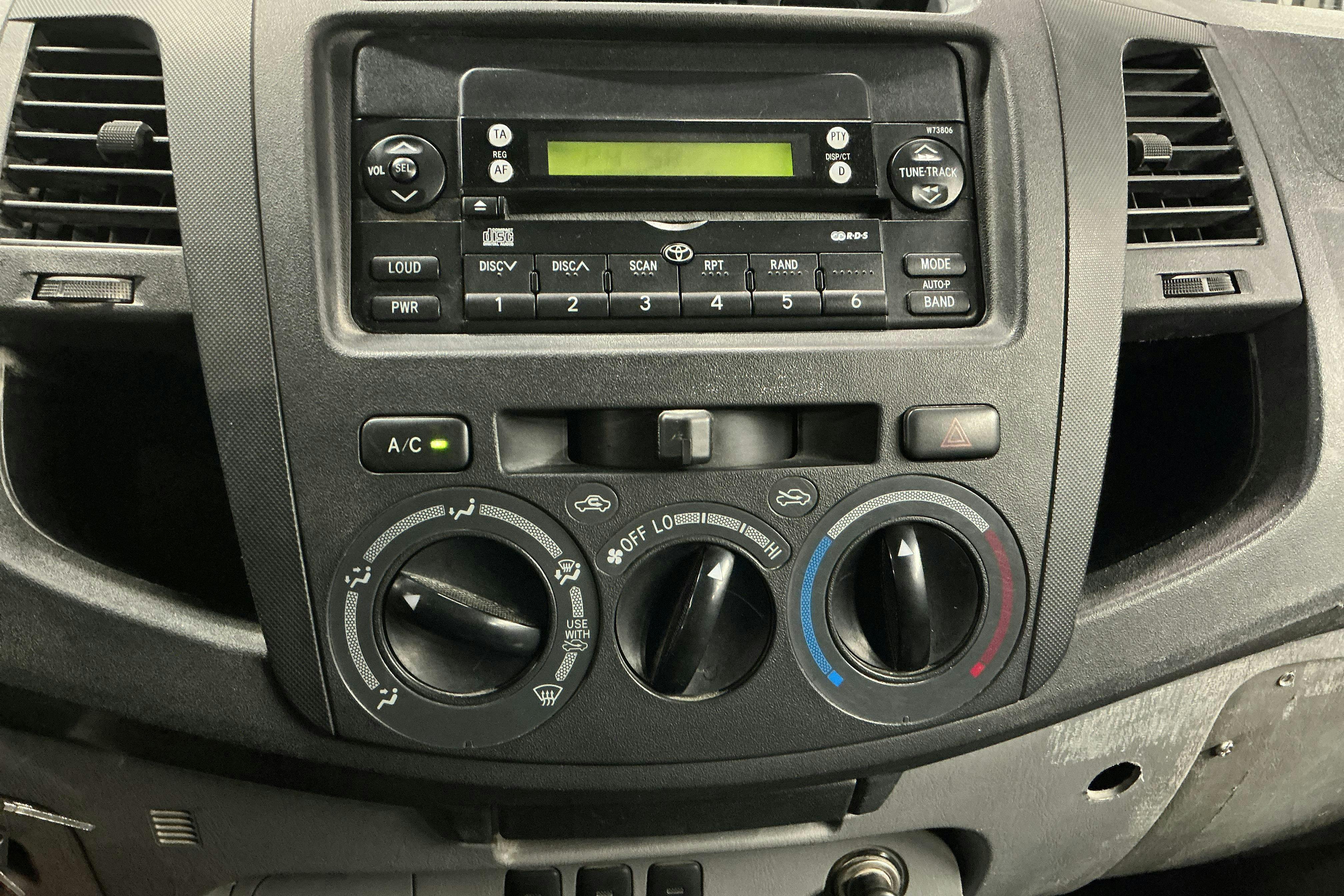 Vehicle Image 13