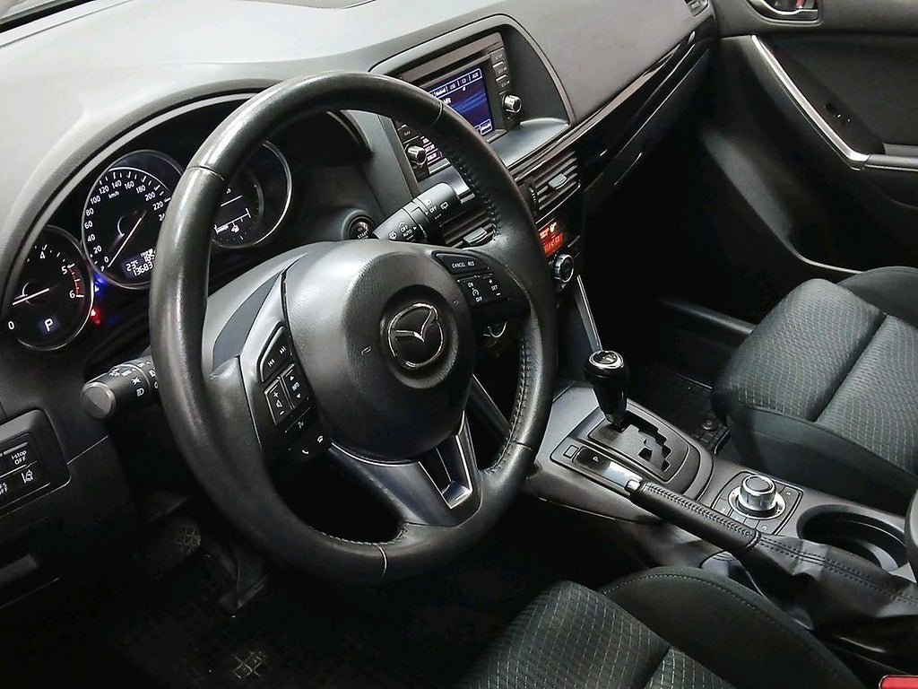 Vehicle Image 11