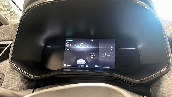 Vehicle Image 14