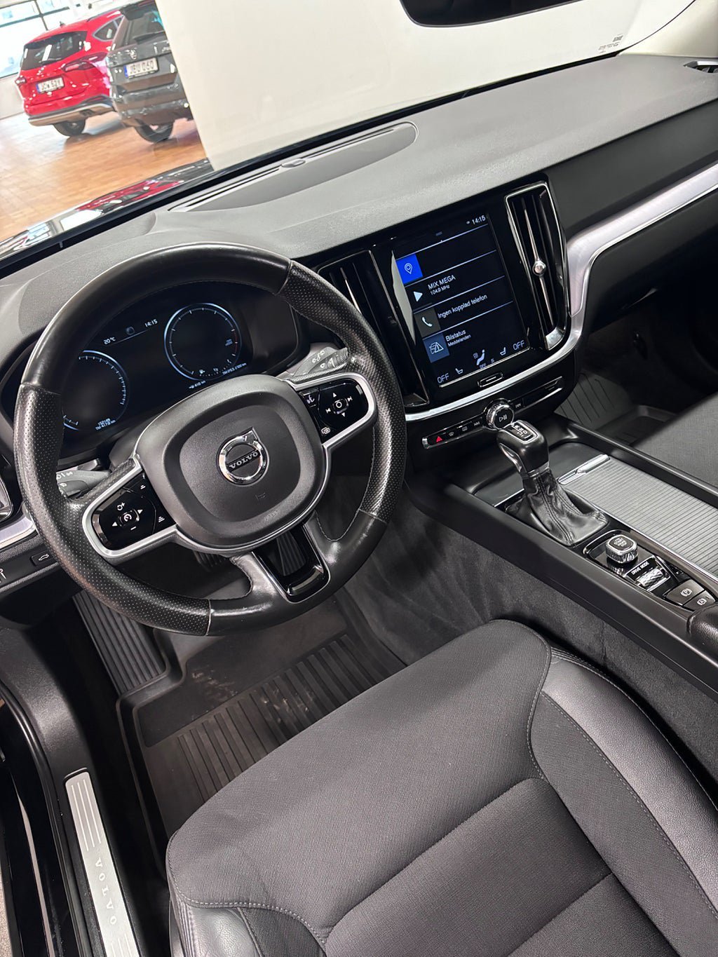 Vehicle Image 14
