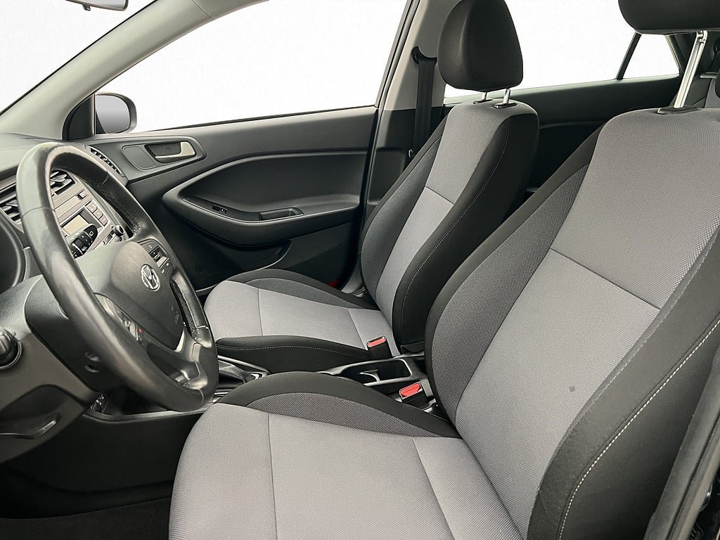 Vehicle Image 19
