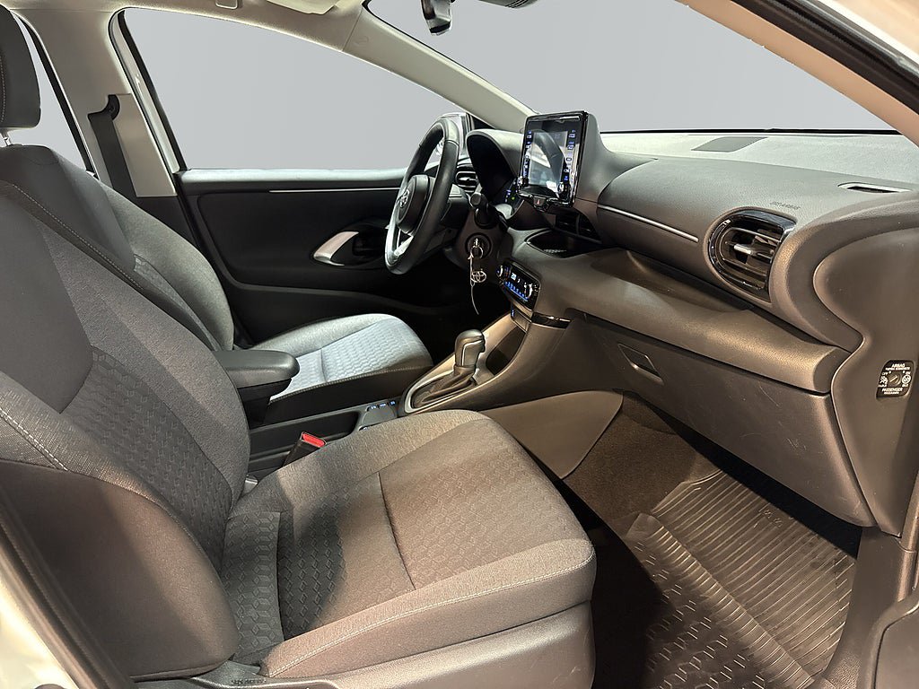 Vehicle Image 7