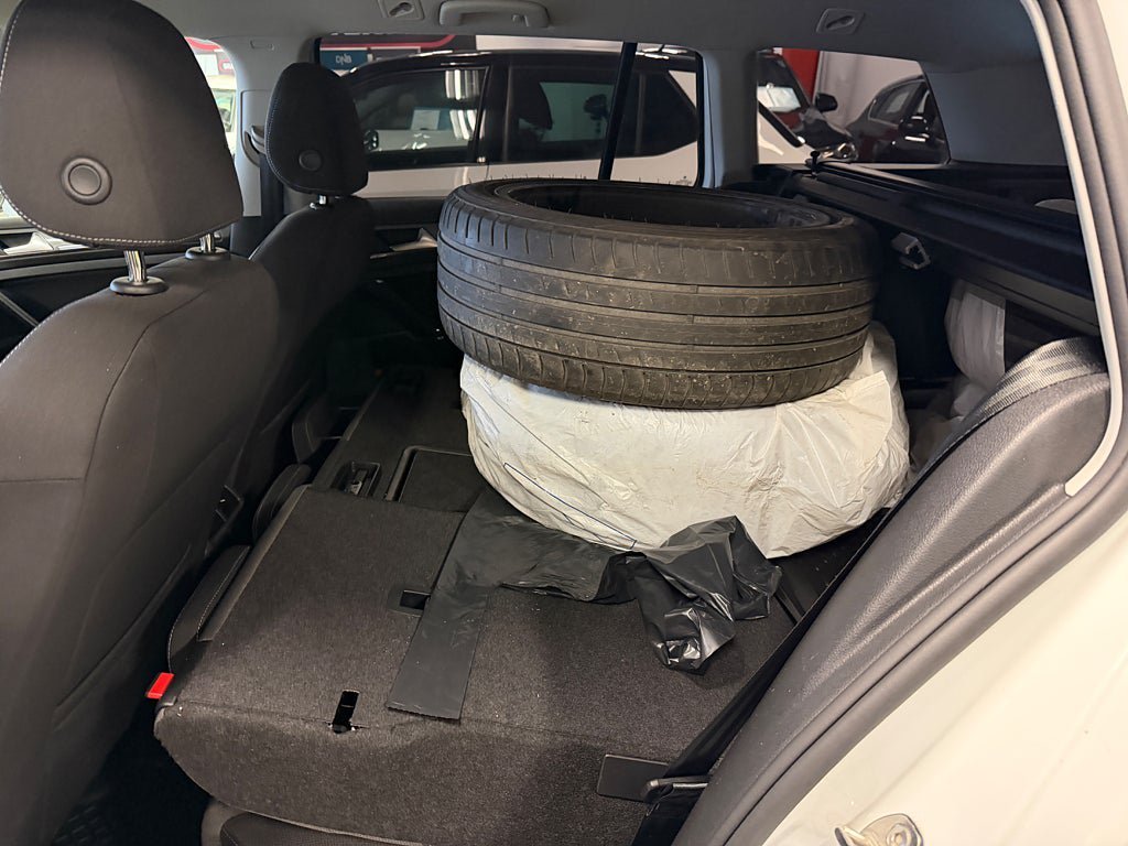 Vehicle Image 19