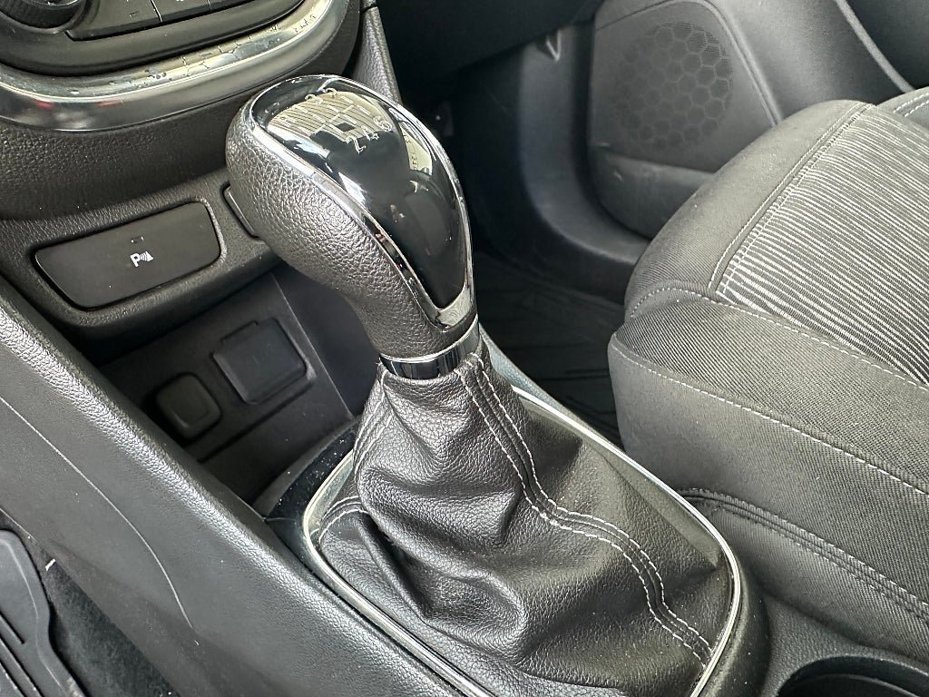 Vehicle Image 13