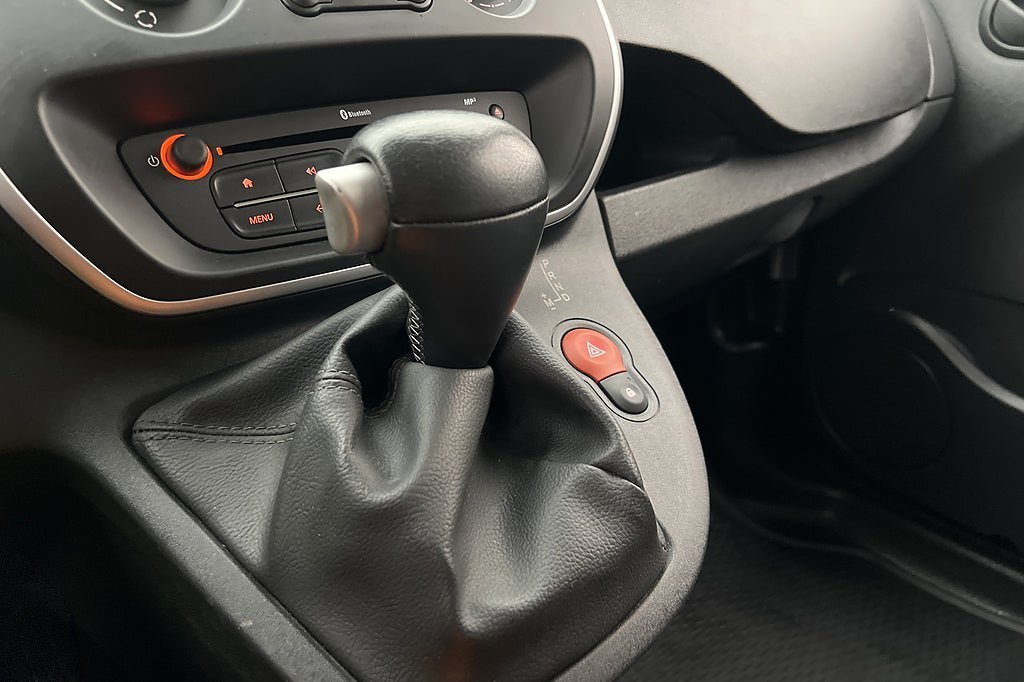 Vehicle Image 24