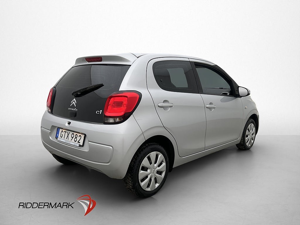 Vehicle Image 6