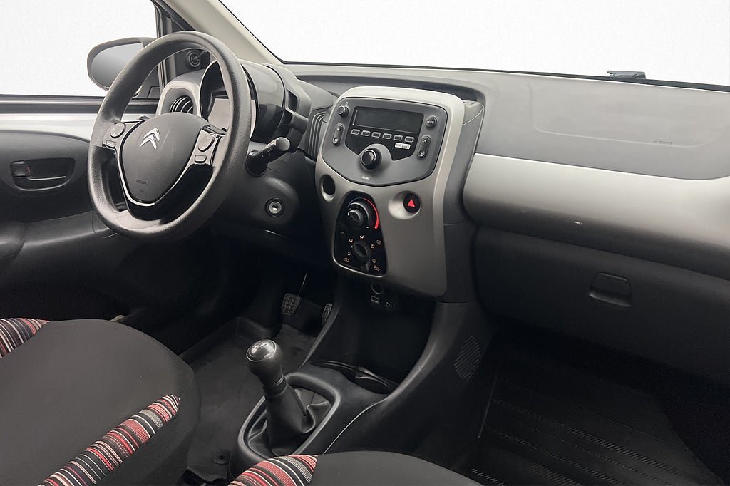 Vehicle Image 15