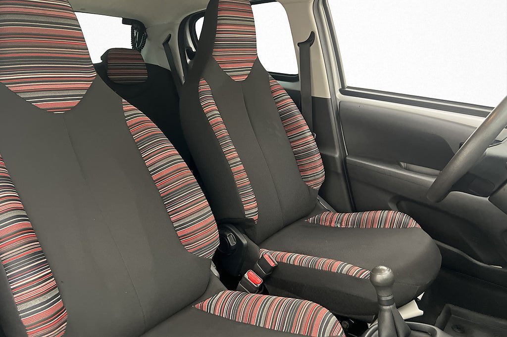 Vehicle Image 17