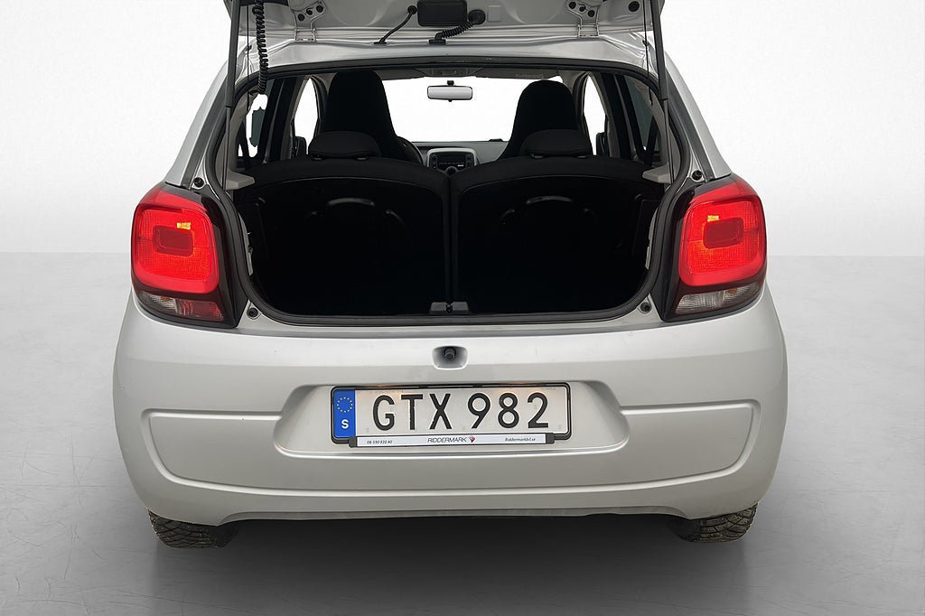 Vehicle Image 19