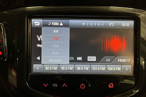 Vehicle Image 18