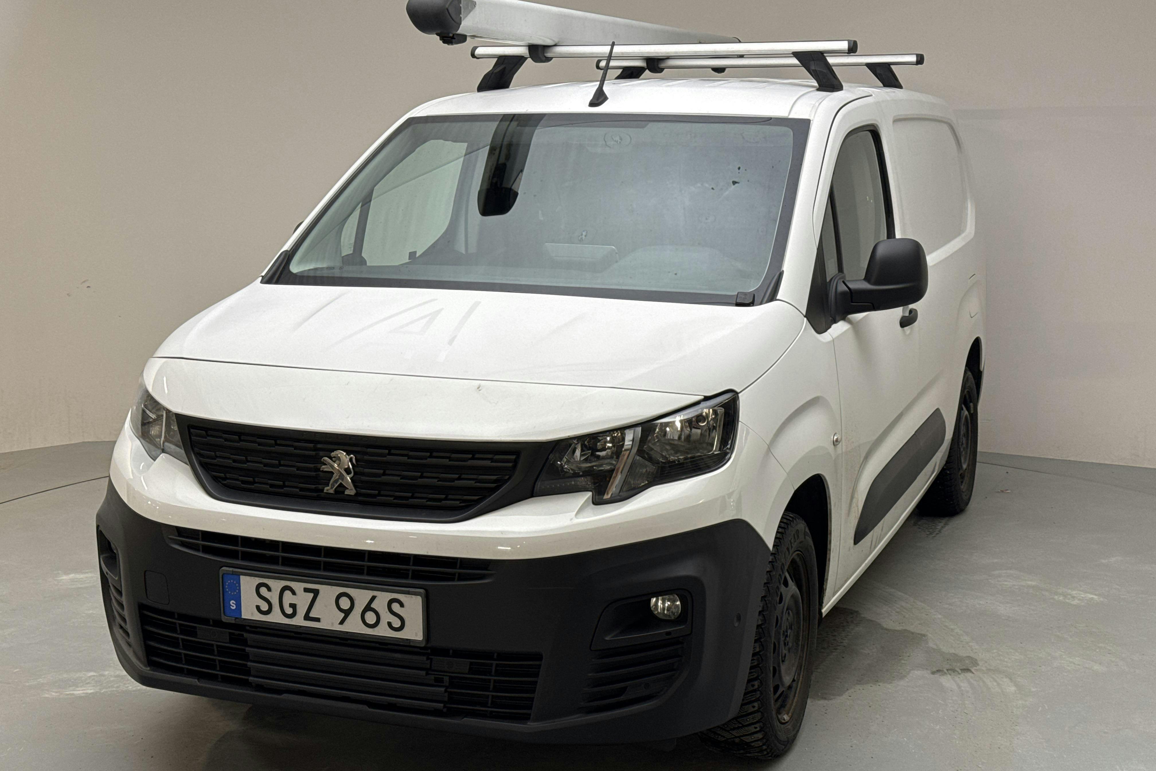 Vehicle Image 1