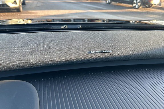 Vehicle Image 29