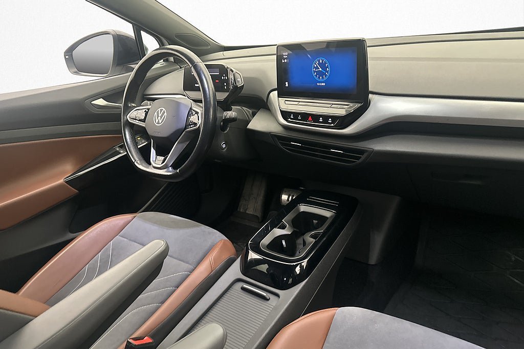 Vehicle Image 21