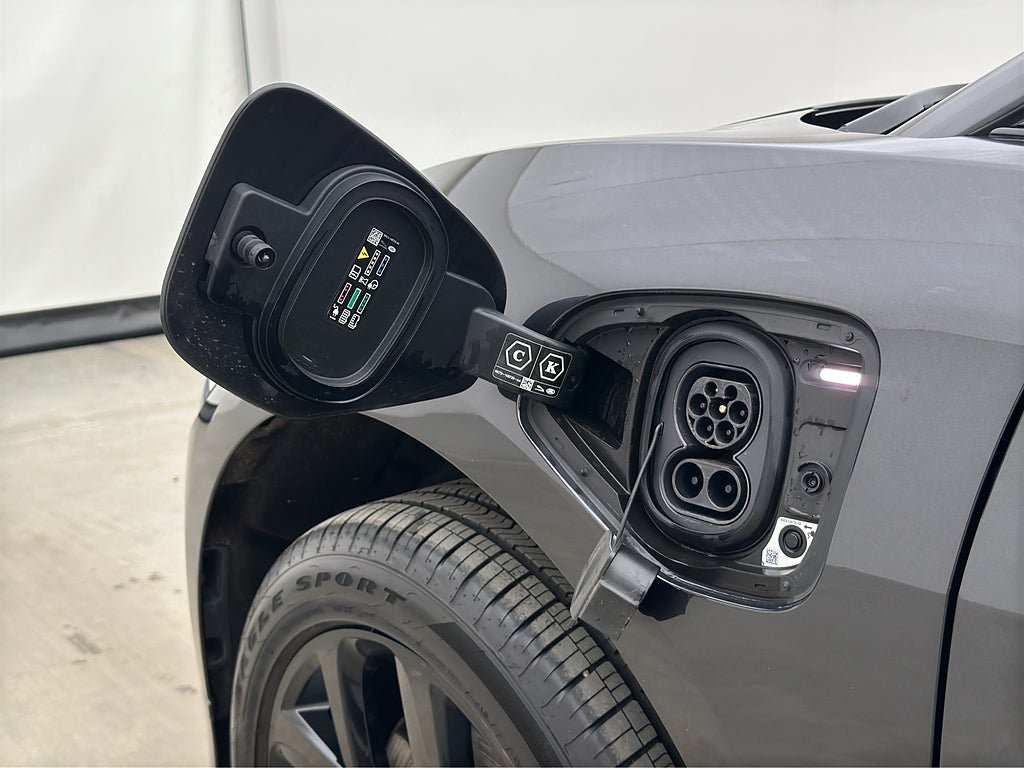 Vehicle Image 35
