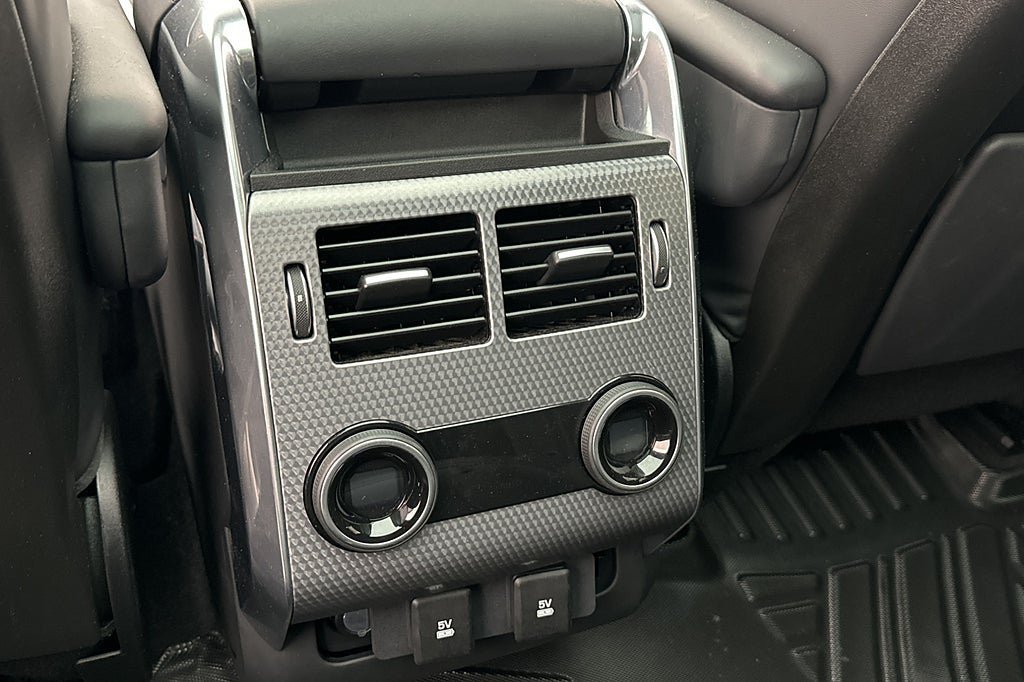 Vehicle Image 32