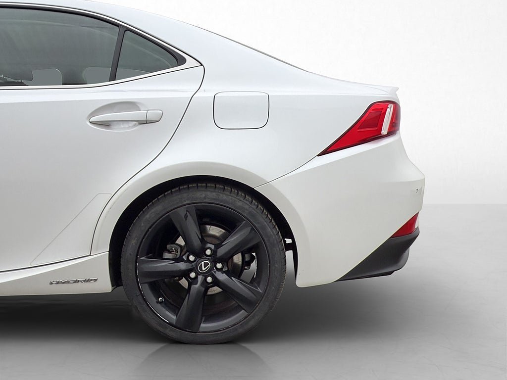 Vehicle Image 30