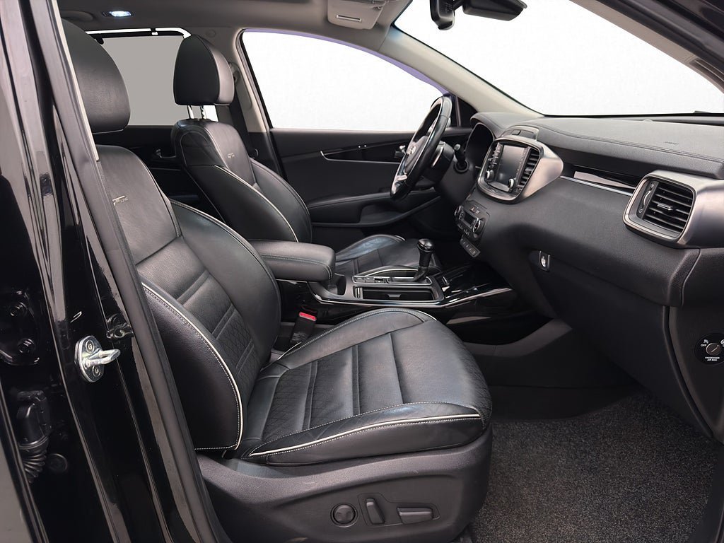 Vehicle Image 35