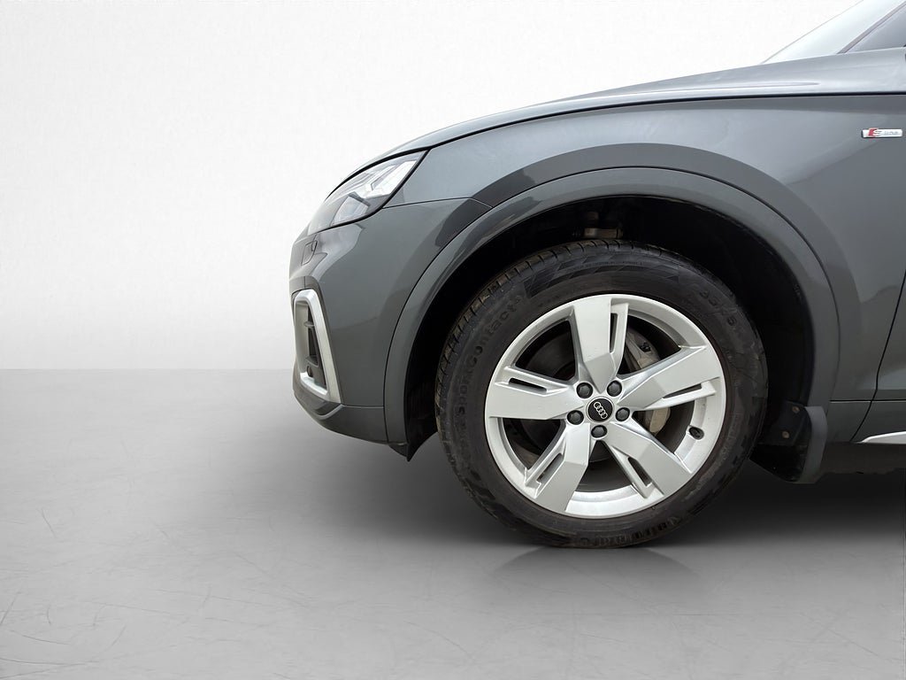 Vehicle Image 30