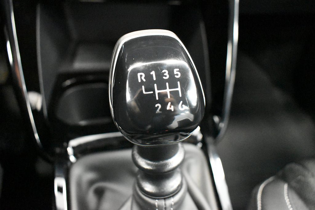 Vehicle Image 17