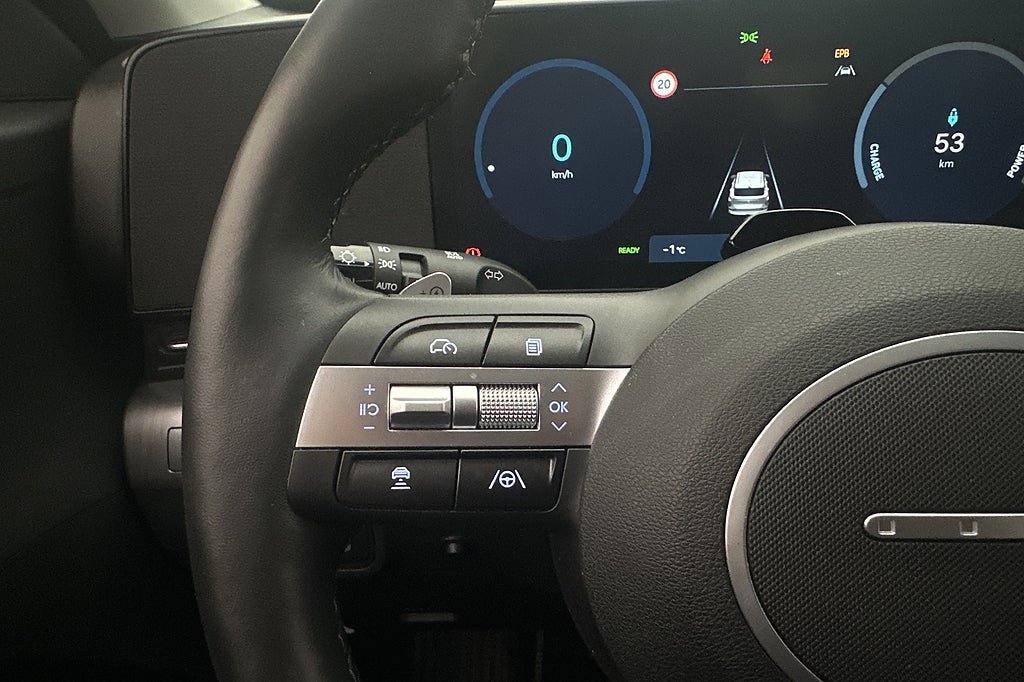 Vehicle Image 26