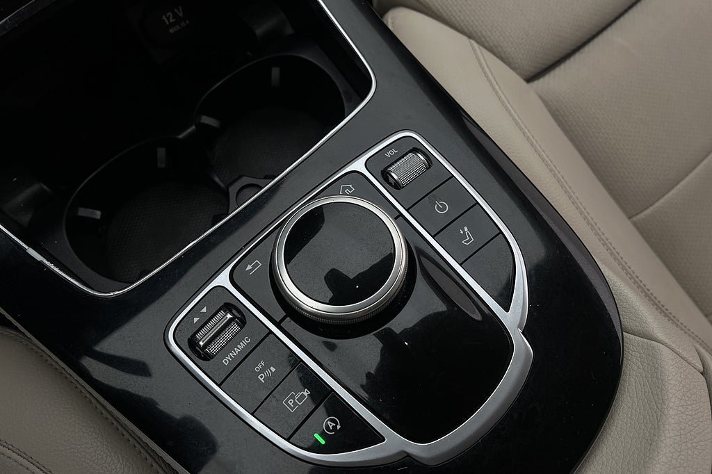 Vehicle Image 33