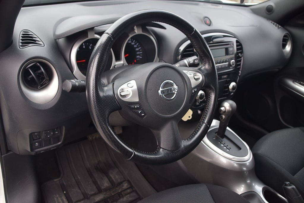 Vehicle Image 16