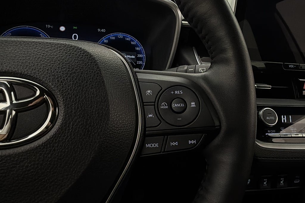 Vehicle Image 14