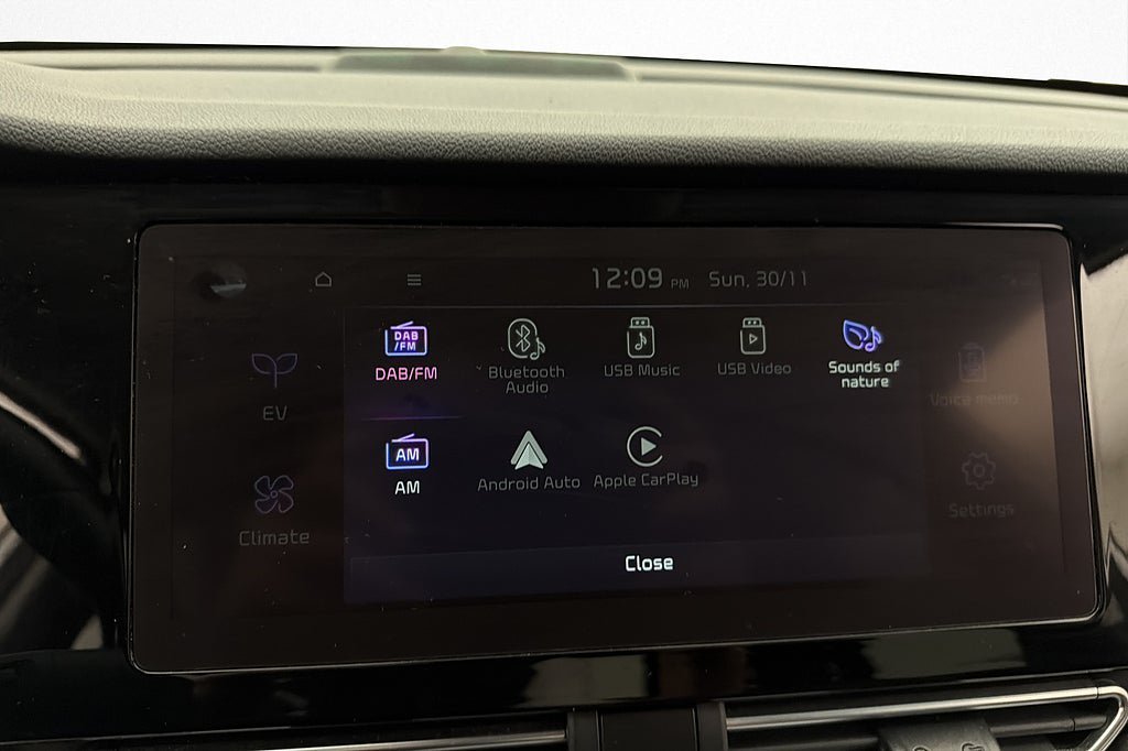 Vehicle Image 18