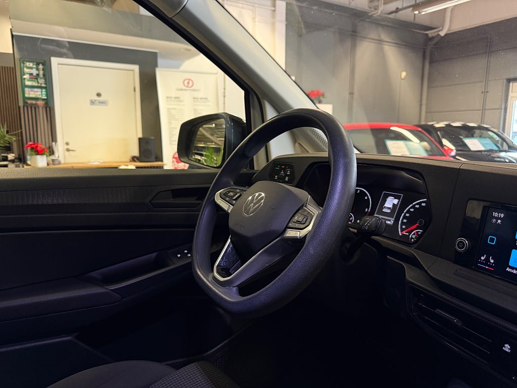 Vehicle Image 24