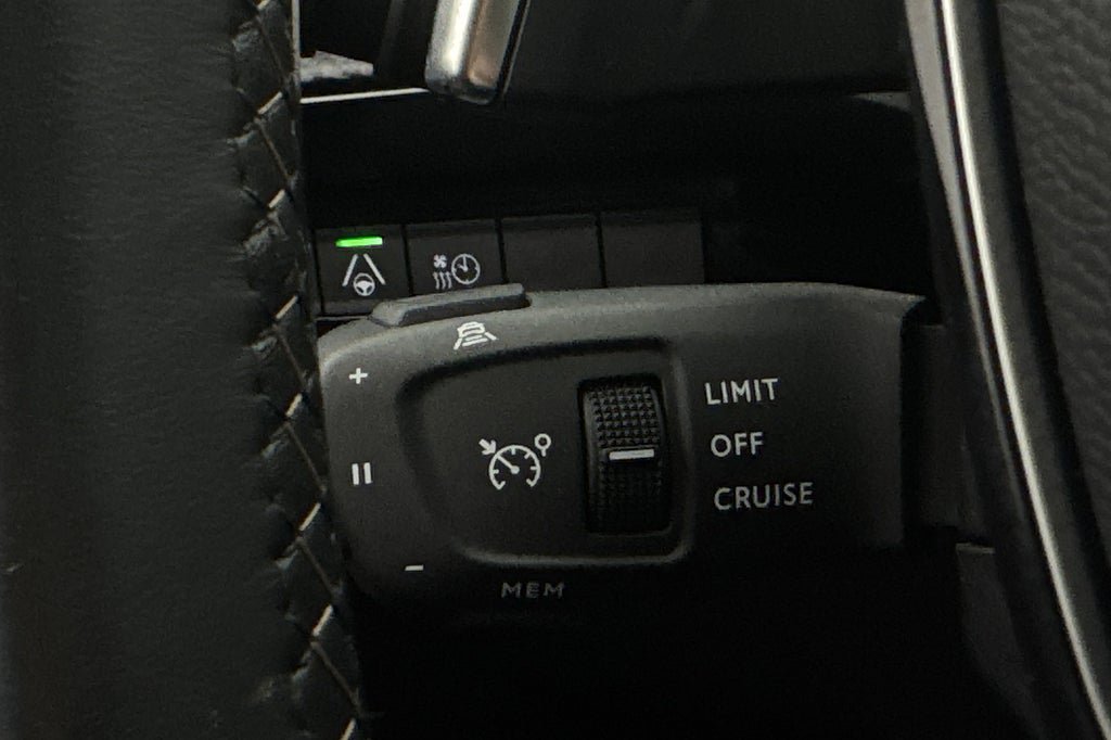 Vehicle Image 33