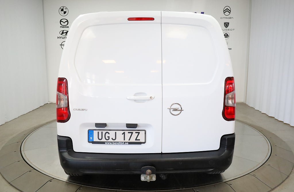 Vehicle Image 8