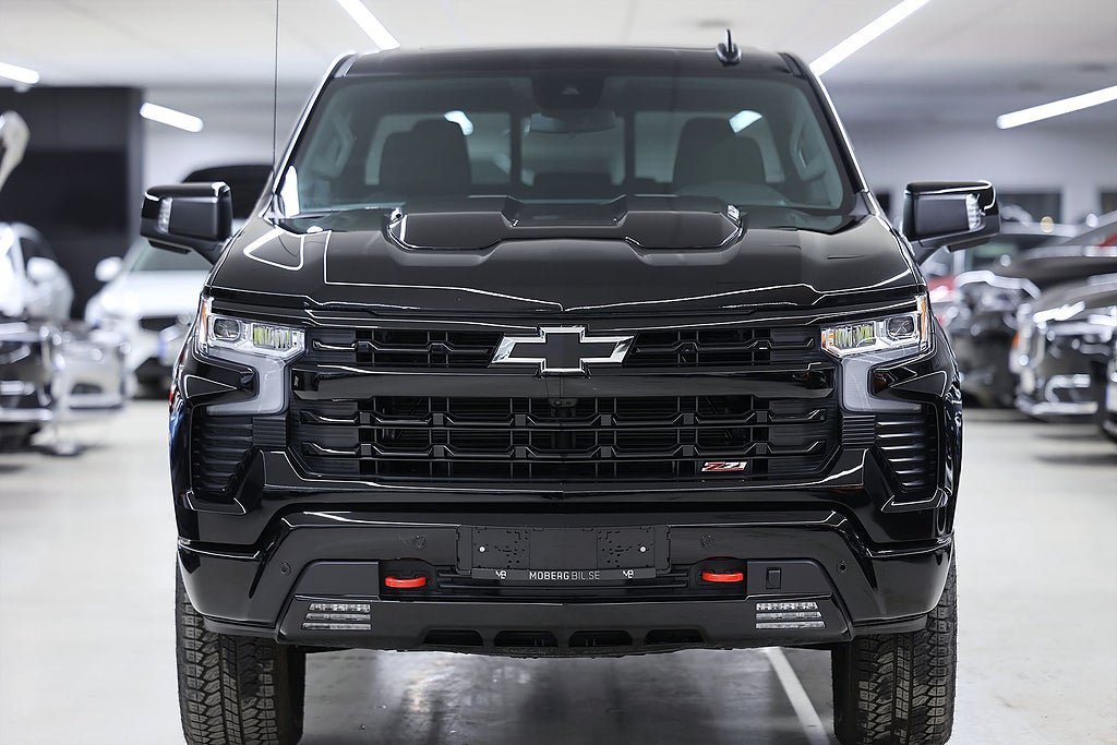 Vehicle Image 6
