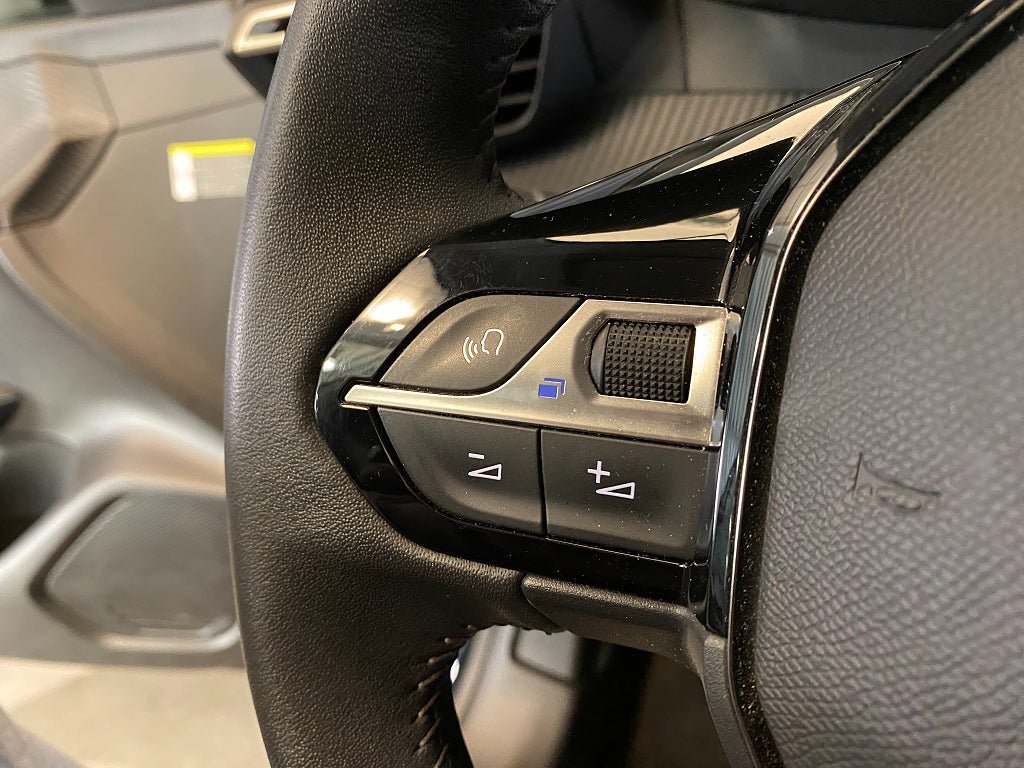 Vehicle Image 60