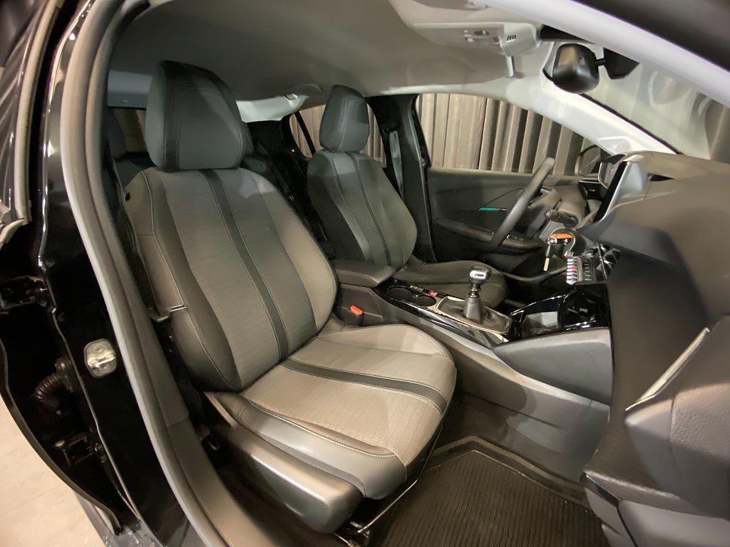 Vehicle Image 70