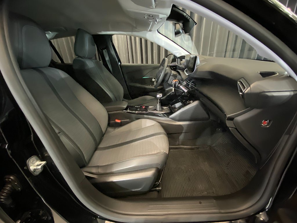 Vehicle Image 71