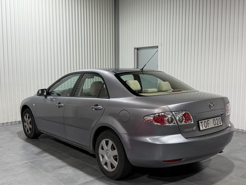 Vehicle Image 6