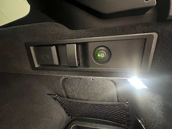 Vehicle Image 28