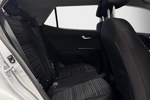 Vehicle Image 26