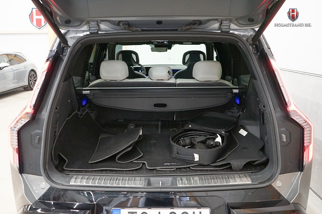 Vehicle Image 27