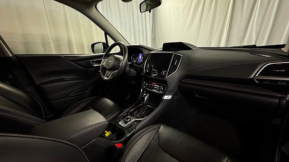 Vehicle Image 24